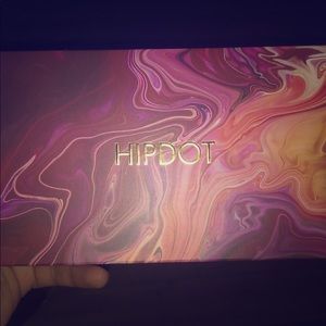 HIPDOT Zion eyeshadow palette